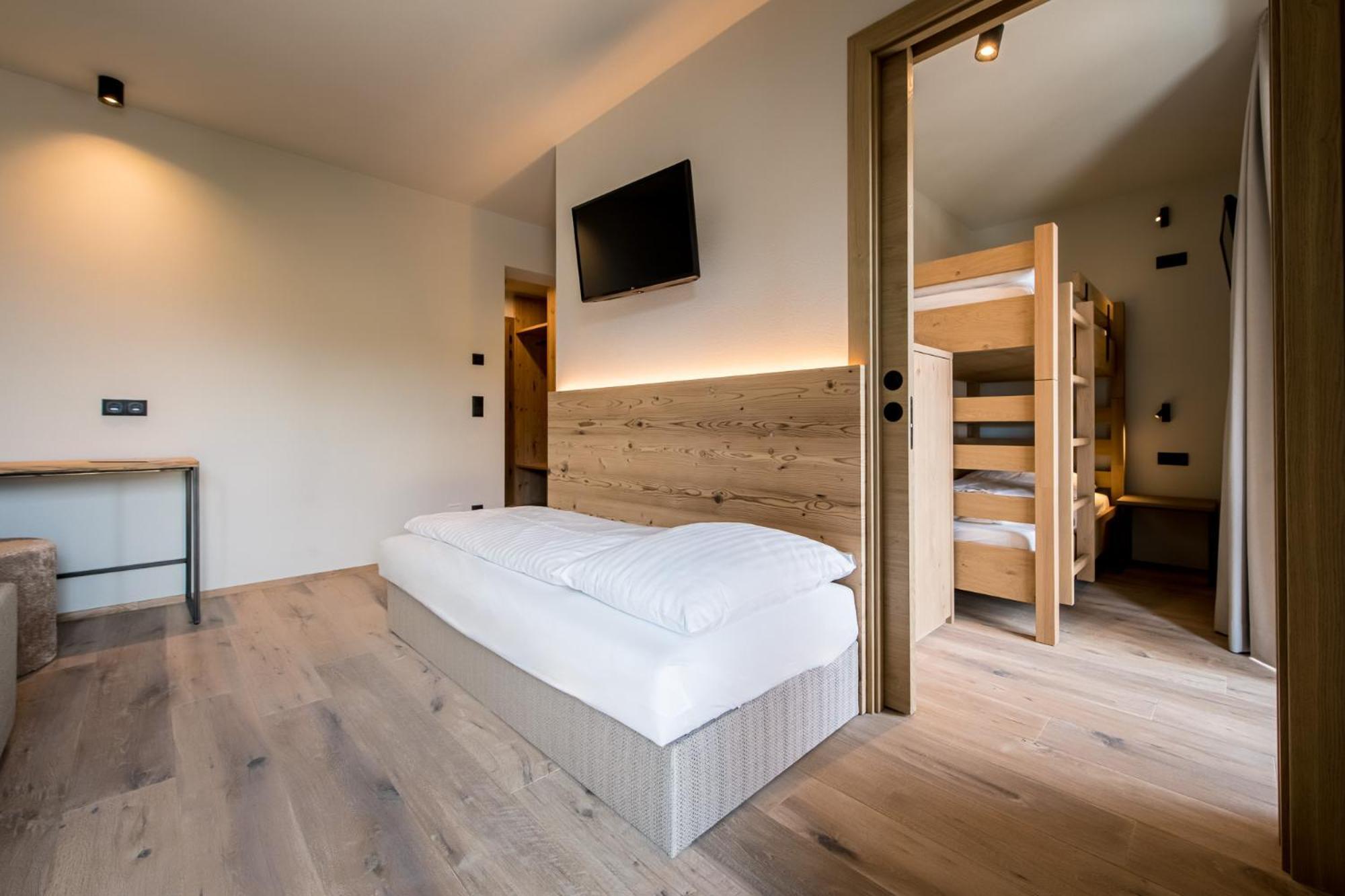 Hotel Sonnenheim К'єнес Екстер'єр фото