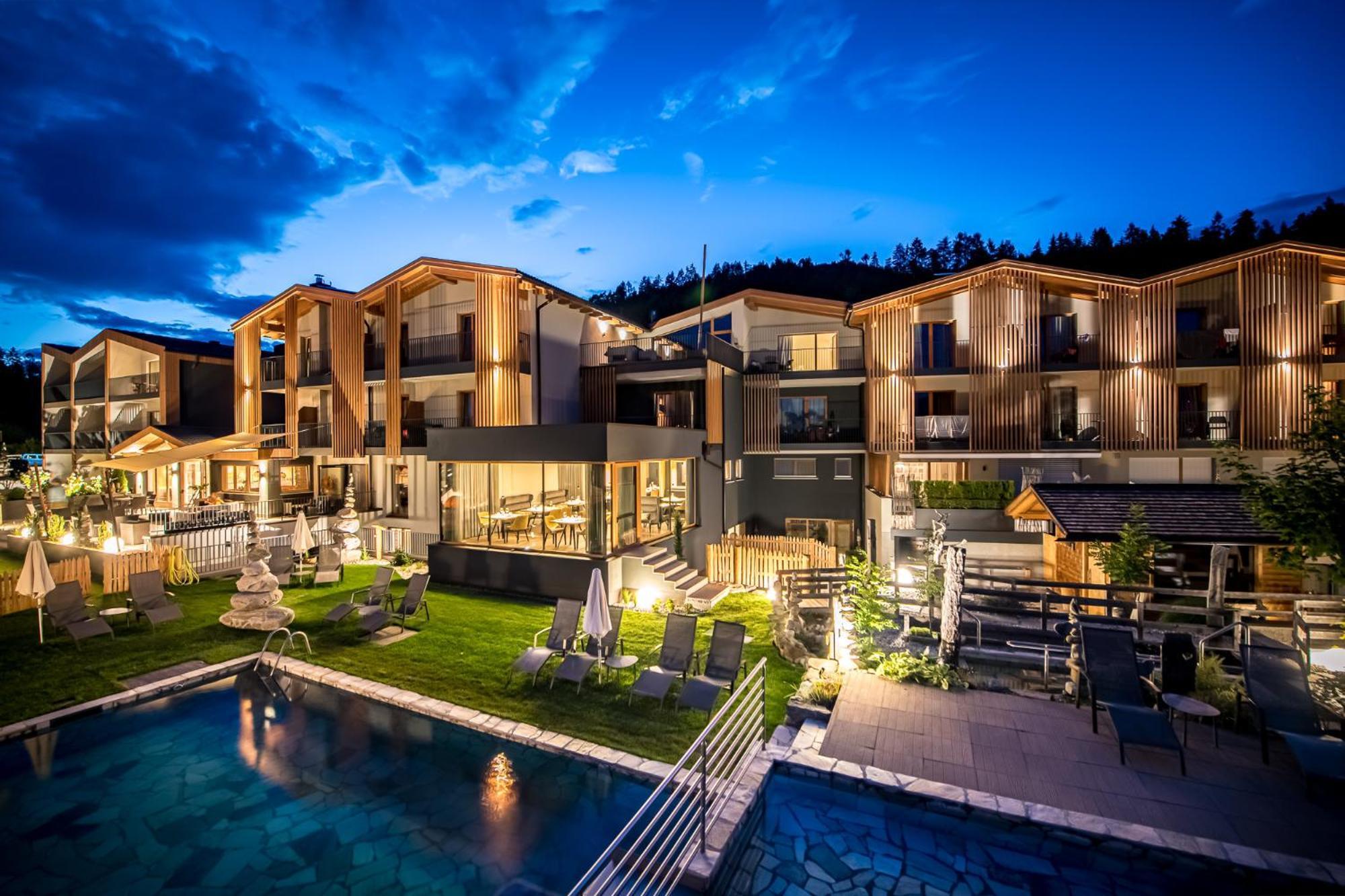 Hotel Sonnenheim К'єнес Екстер'єр фото