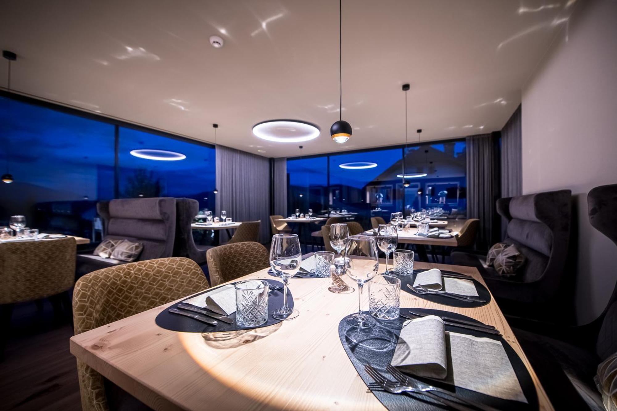 Hotel Sonnenheim К'єнес Екстер'єр фото