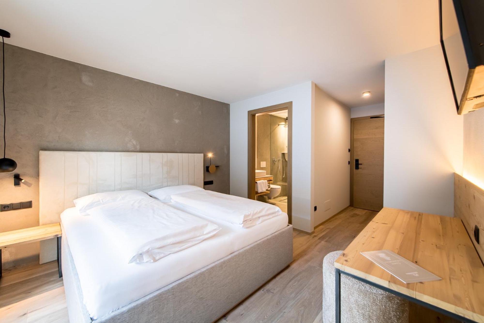 Hotel Sonnenheim К'єнес Екстер'єр фото